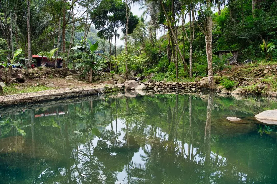 Jalan-Jalan ke Curug Cijalu: Destinasi Tersembunyi di Belakang Rumah